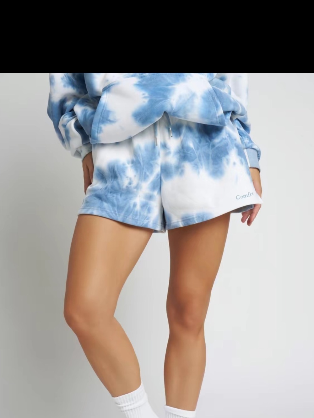 Comfrt Tie-Dye Blue and White Athletic Shorts